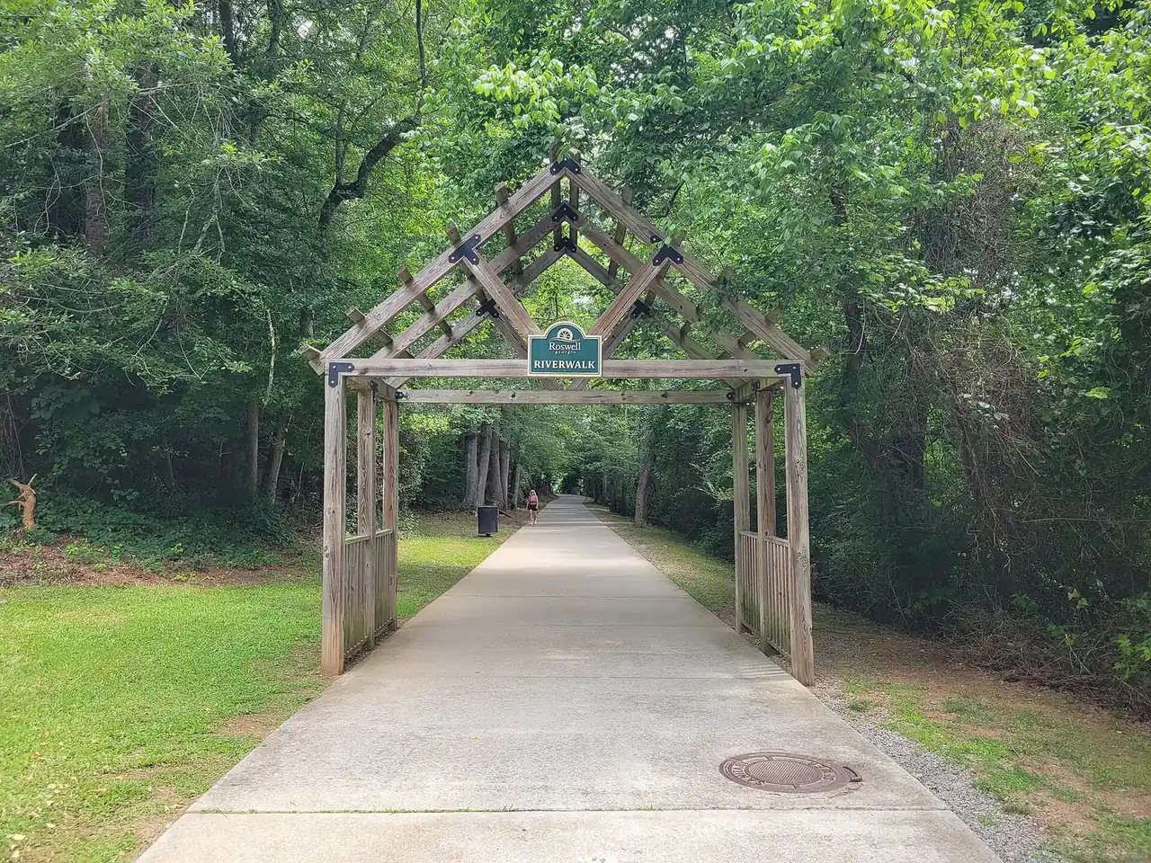 The Roswell Riverwalk trailhead on Willeo Road
