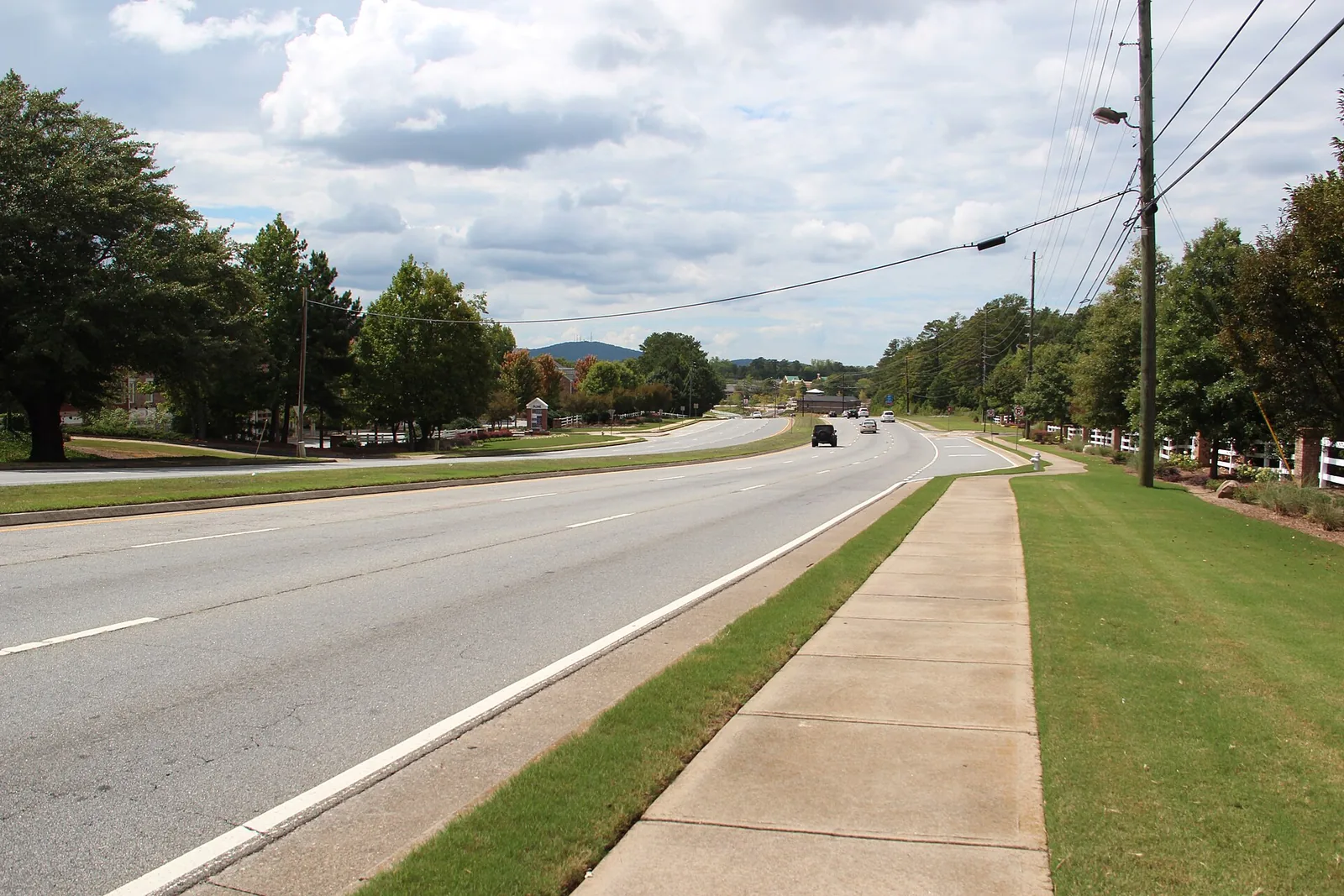 Woodstock Road (Georgia 92) in west Roswell